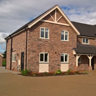 Design Glaze - Hign quality installations of Windows and doors in Wolverhampton UK